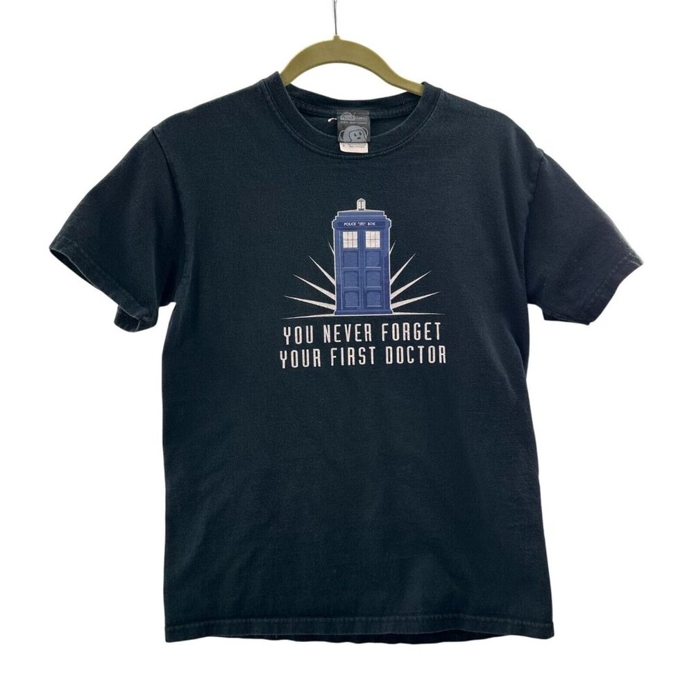 Think Geek Doctor Who T-Shirt S You Never Forget Your First Doctor Black Graphic